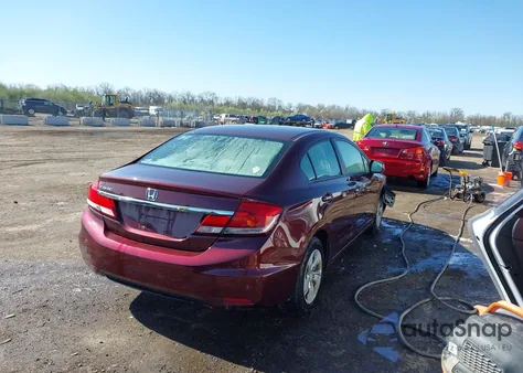 2013 Honda Civic Lx z USA, uszkodzony, nr VIN 19XFB2F56DE014582